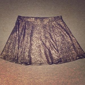 Torrid black and copper skirt with pockets